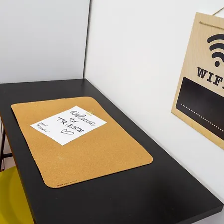 Pregiata Con Bagno Privato - Blu Di Persia